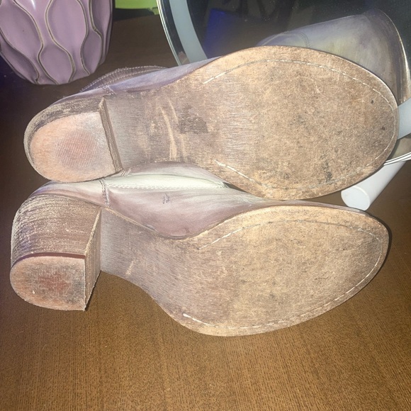 Women's Cream Ankle distressed Cowgirl Booties Size - Picture 6 of 9